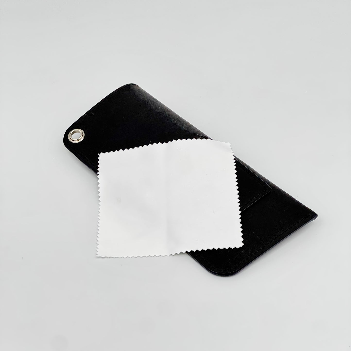 モストロ　メガネケース