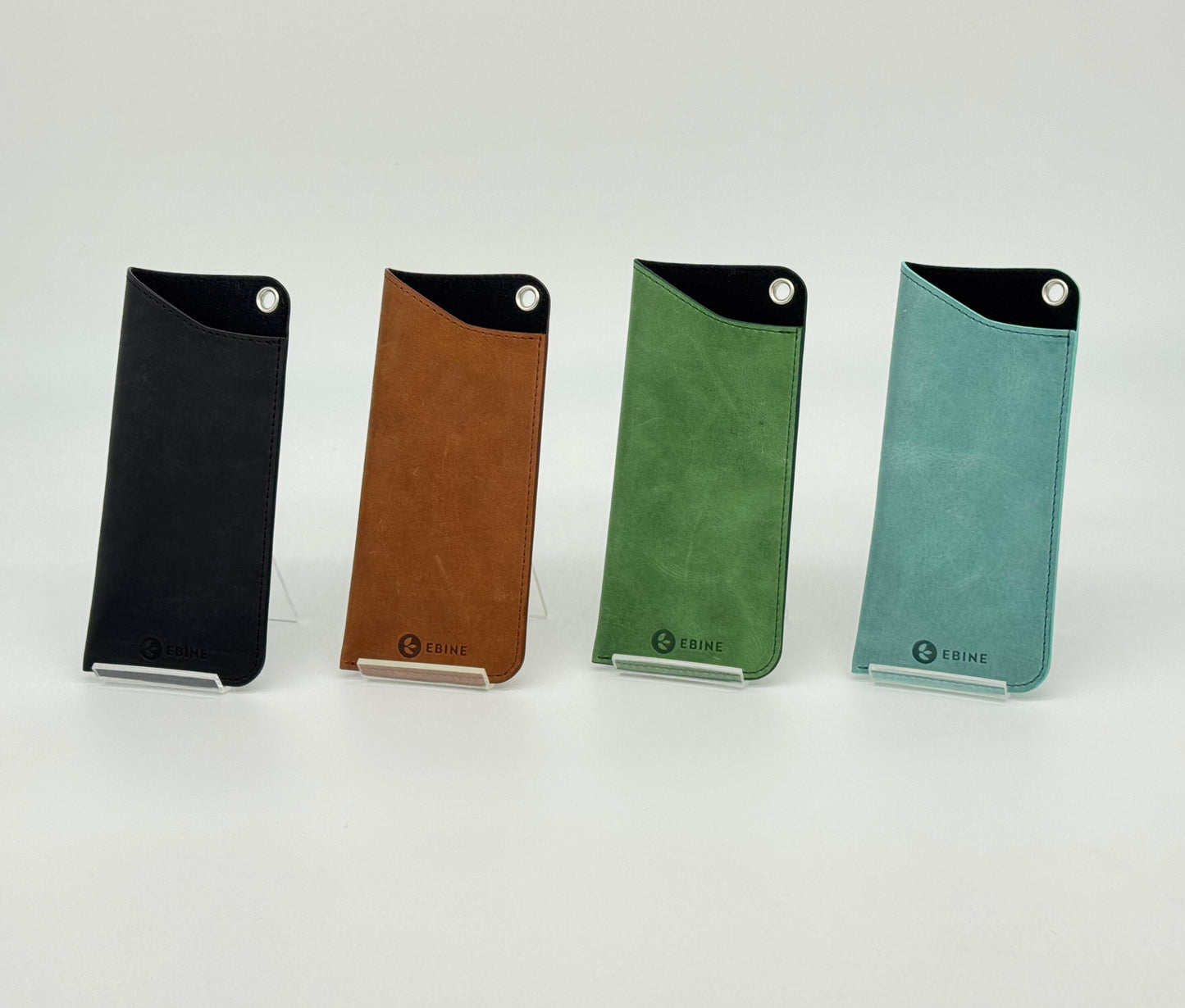 モストロ　メガネケース