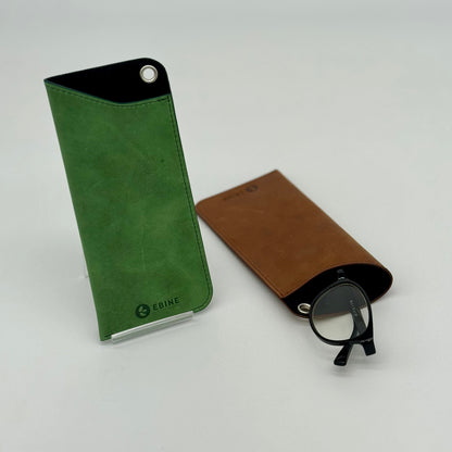 モストロ　メガネケース