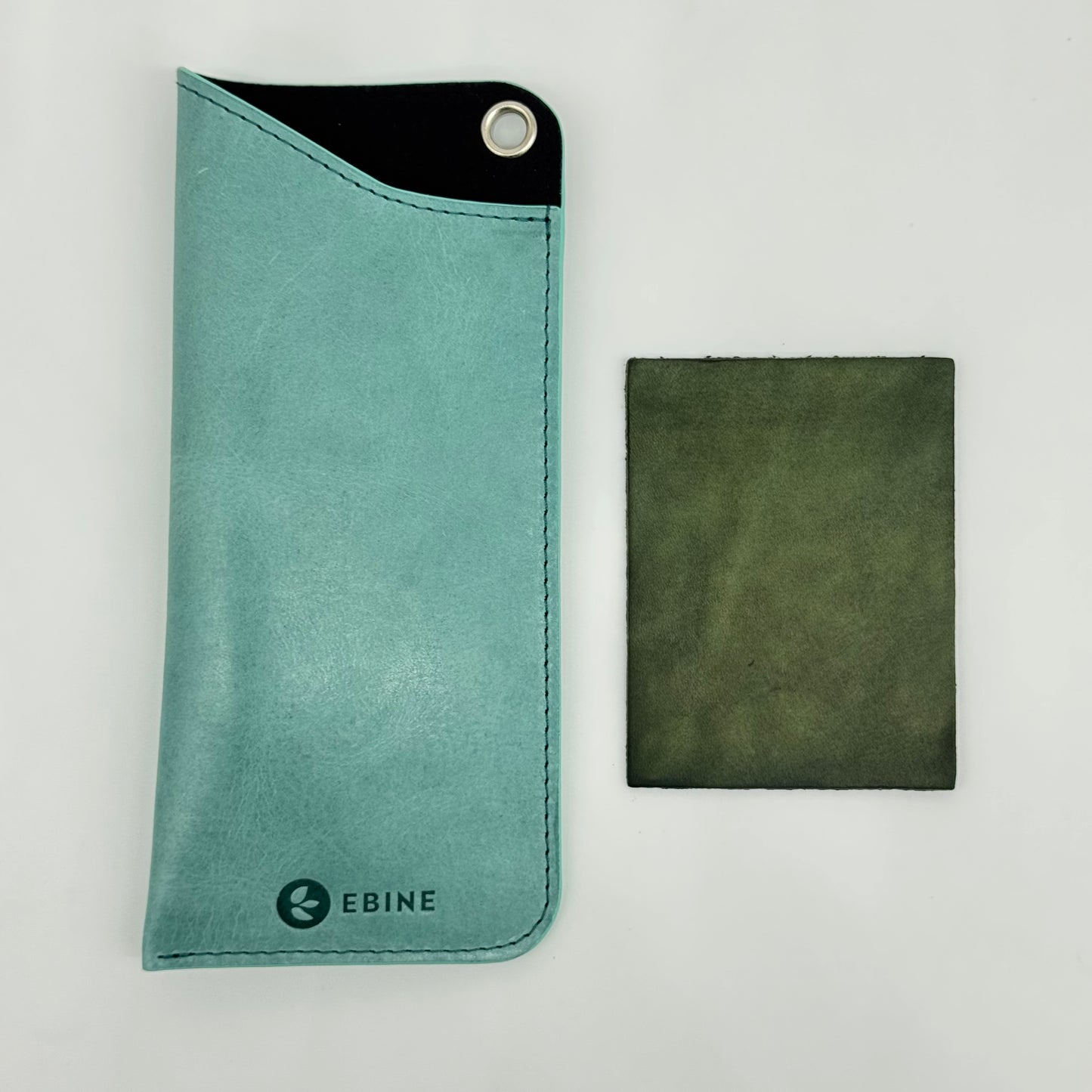 モストロ　メガネケース